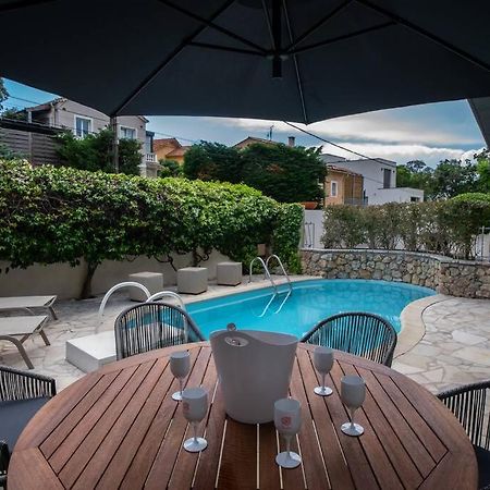 Rez De Villa De Charme-Piscine-3 Chambres 6 Pers Saint-Raphaël المظهر الخارجي الصورة